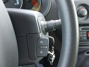 Image véhicule Renault KANGOO (32) Image véhicule Renault KANGOO (32)