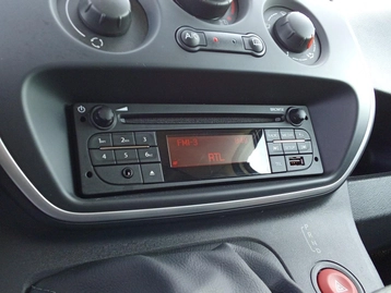 Image véhicule Renault KANGOO (9) Image véhicule Renault KANGOO (9)