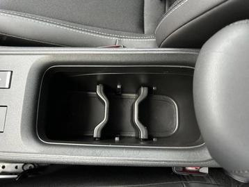 Image véhicule  Jeep AVENGER (31)