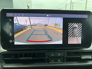 Image véhicule  Jeep AVENGER (35)