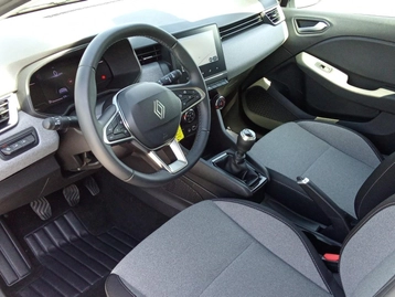 Image véhicule Renault CLIO (22) Image véhicule Renault CLIO (22)