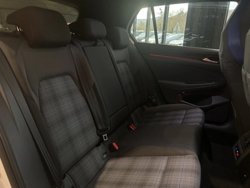 Image véhicule  Volkswagen GOLF (11)