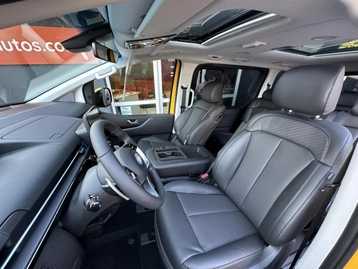 Image véhicule  Hyundai Staria (30)