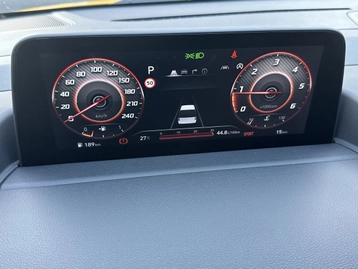 Image véhicule  Hyundai Staria (33)