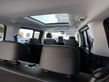 Image véhicule  Hyundai Staria (19)