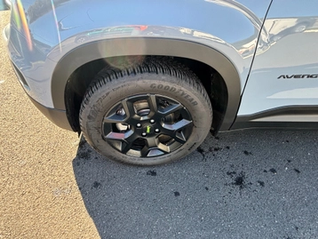 Image véhicule  Jeep AVENGER (17)