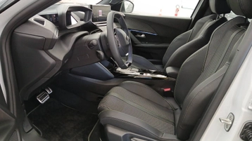 Image véhicule  Peugeot 2008 (11)