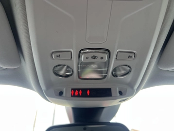 Image véhicule  Peugeot 2008 (47)