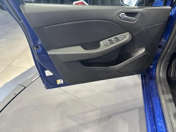 Image véhicule  Renault CLIO (8)