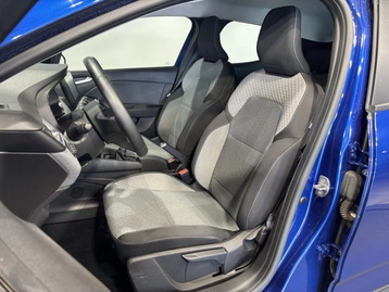 Image véhicule  Renault CLIO (9)