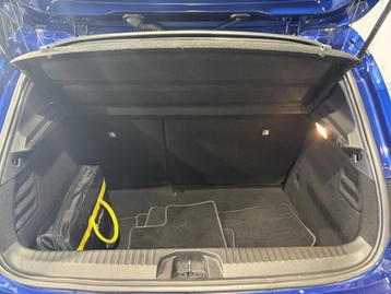 Image véhicule  Renault CLIO (31)