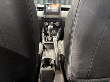 Image véhicule  Renault CLIO (21)
