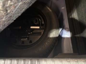 Image véhicule  Renault CLIO (32)