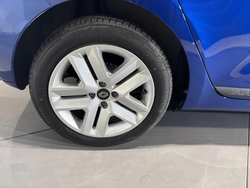 Image véhicule  Renault CLIO (41)