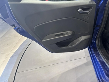 Image véhicule  Renault CLIO (22)