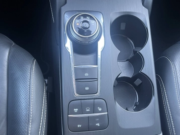 Image véhicule  Ford KUGA (14)