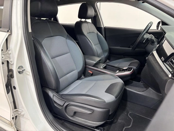 Image véhicule Kia E-NIRO (23) Image véhicule Kia E-NIRO (23)