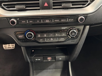 Image véhicule Kia E-NIRO (15) Image véhicule Kia E-NIRO (15)