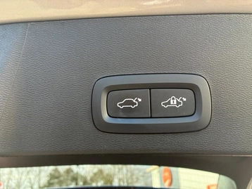 Image véhicule  Volvo XC40 (39)