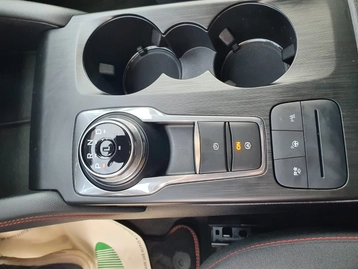 Image véhicule  Ford KUGA (11)