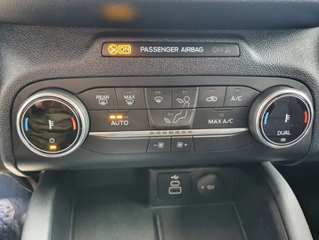 Image véhicule  Ford KUGA (10)