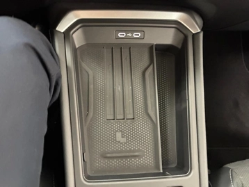 Image véhicule  Volkswagen T-ROC (38)