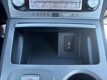 Image véhicule  Hyundai KONA (35)