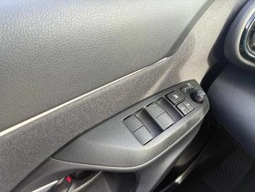 Image véhicule  Toyota YARIS CROSS (12)