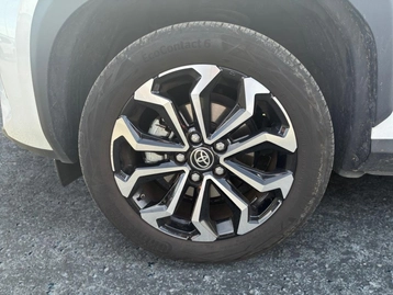 Image véhicule  Toyota YARIS CROSS (6)