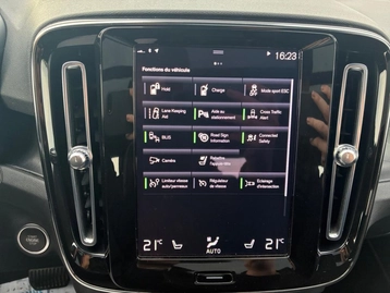 Image véhicule  Volvo XC40 (30)