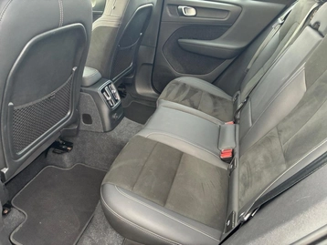 Image véhicule  Volvo XC40 (19)