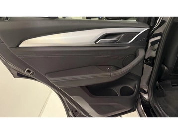 Image véhicule  BMW X3 (23) Image véhicule  BMW X3 (23)