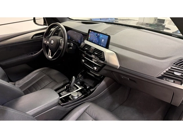 Image véhicule  BMW X3 (48) Image véhicule  BMW X3 (48)