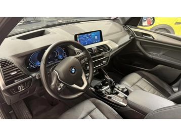 Image véhicule  BMW X3 (14) Image véhicule  BMW X3 (14)