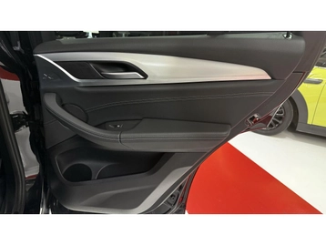 Image véhicule  BMW X3 (51) Image véhicule  BMW X3 (51)