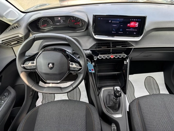Image véhicule  Peugeot 208 (13)
