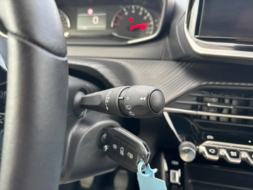 Image véhicule  Peugeot 208 (33)