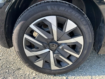 Image véhicule  Peugeot 208 (18)