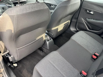Image véhicule  Peugeot 208 (39)