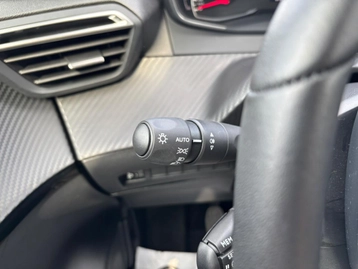 Image véhicule  Peugeot 208 (31)