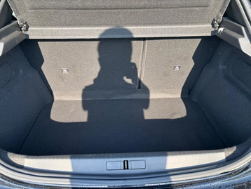Image véhicule  Peugeot 208 (22)