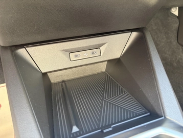 Image véhicule  Renault CLIO VI (36)
