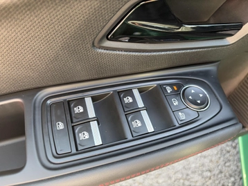 Image véhicule  Renault CLIO VI (27)