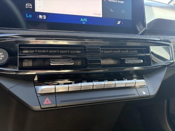 Image véhicule  Renault CLIO VI (30)