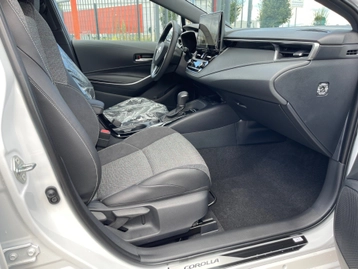 Image véhicule  Toyota COROLLA TOURING SPORTS (22)