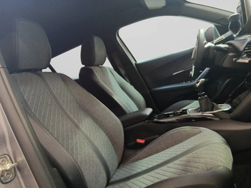 Image véhicule  Peugeot 2008 (17)