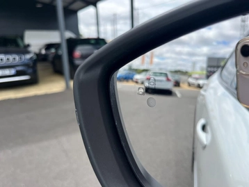Image véhicule  Peugeot 2008 (21)