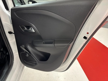 Image véhicule Opel CORSA (27) Image véhicule Opel CORSA (27)