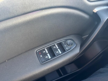 Image véhicule  Renault CAPTUR (11)