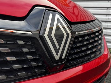 Image véhicule  Renault CLIO (32)